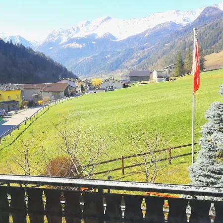 Window On The Green Poschiavo Exterior photo